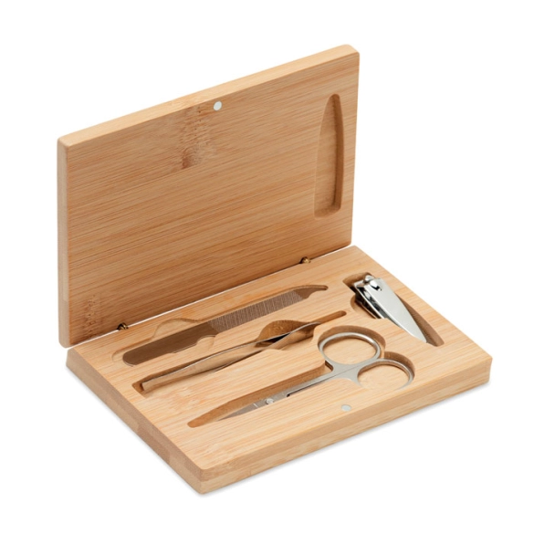 SEWA, Set de manucure front