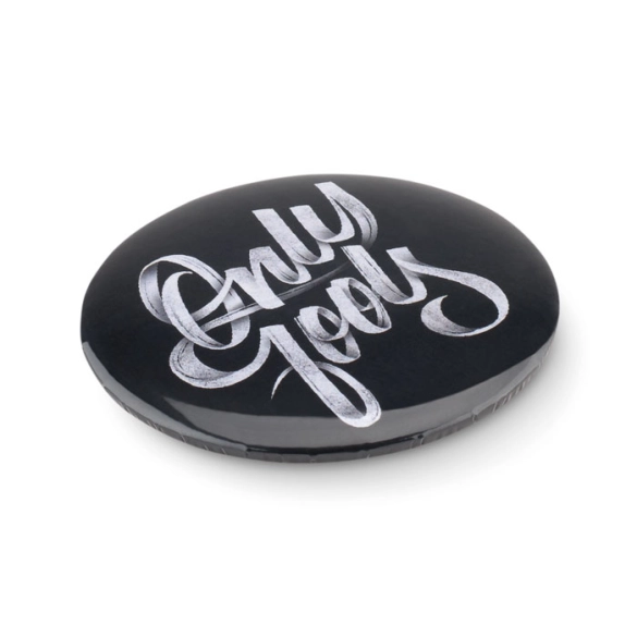 PIN OPENER, Magnet en métal et décapsuleur