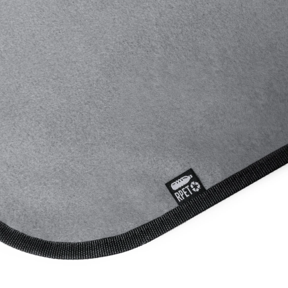 Couverture Picnic Pirsoy