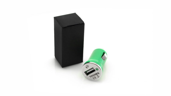 Chargeur Voiture USB Hikal