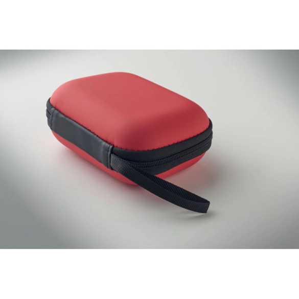 CARETWO, Trousse de premiers secours